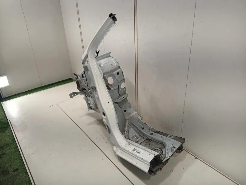 Longherone ANT SX 5710252200 Toyota Yaris IV 2017