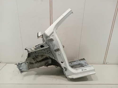 Longherone ANT SX 5710252200 Toyota Yaris IV 2017