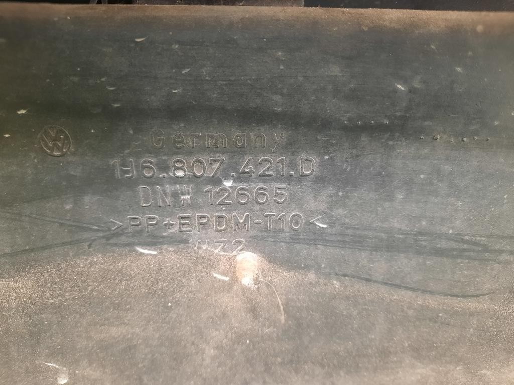 Paraurti POST 1J6 807 421 D Volkswagen GOLF IV 1998