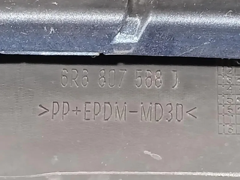 Paraurti POST 6R6 807 568 Volkswagen POLO VI 2009