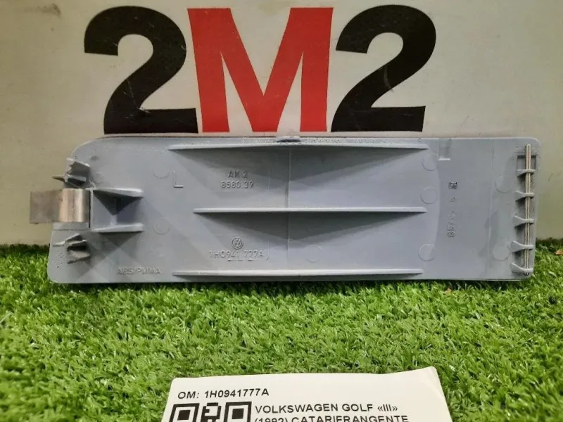 Catarifrangente Paraurti ANT ANT SX 1H0941777A RIFLETTORE SX ANT Volkswagen GOLF III 1992