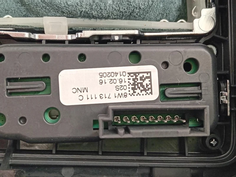 Console Centrale 8W1864261C Audi A4 8W5 Avant 2015