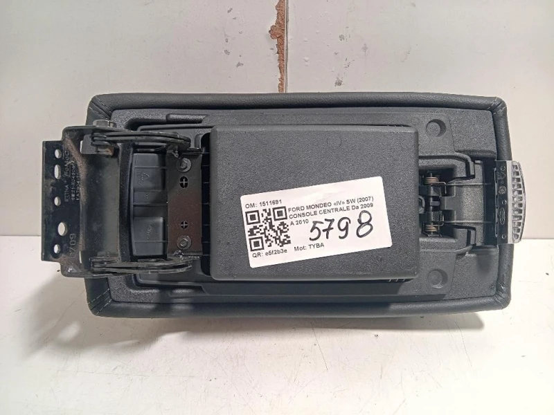 Console Centrale 1511691 Ford Mondeo IV SW 2007