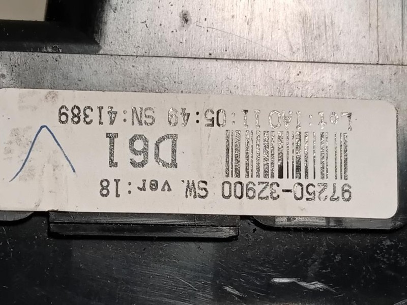 Console Centrale 97250-3ZXXXINTERRUTTORE CLIMATIZZATORE Hyundai I40 2012