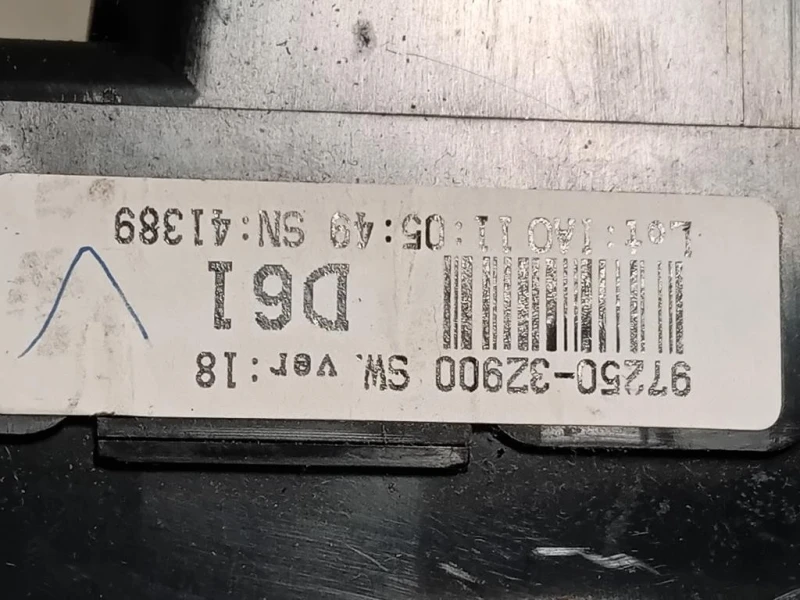 Console Centrale 97250-3ZXXXINTERRUTTORE CLIMATIZZATORE Hyundai I40 2012