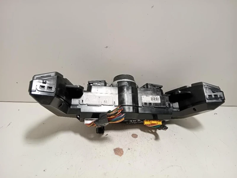 Console Centrale 97250-3ZXXXINTERRUTTORE CLIMATIZZATORE Hyundai I40 2012