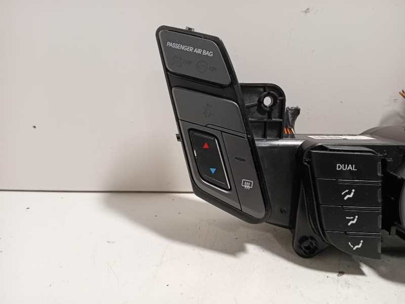 Console Centrale 97250-3ZXXXINTERRUTTORE CLIMATIZZATORE Hyundai I40 2012