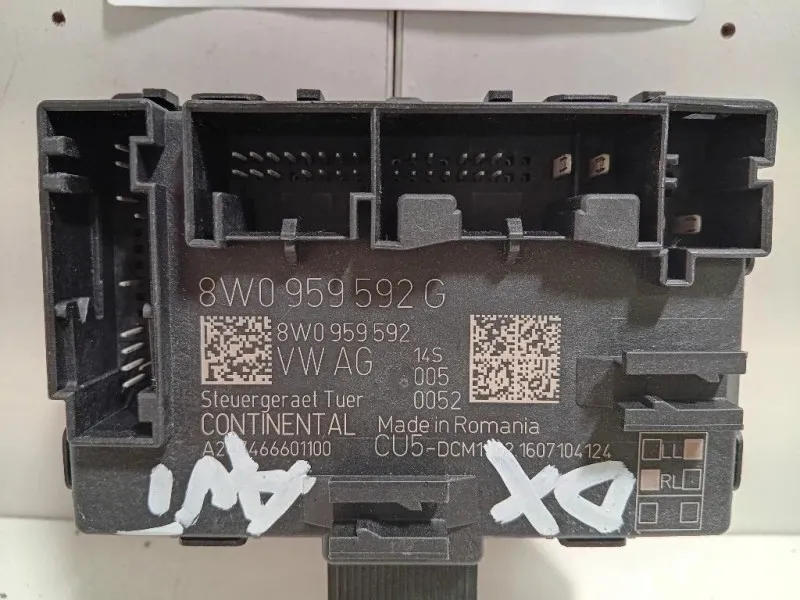 Centralina 8W0 959 592 G PORTA ANT DX Audi A4 8W5 Avant 2015