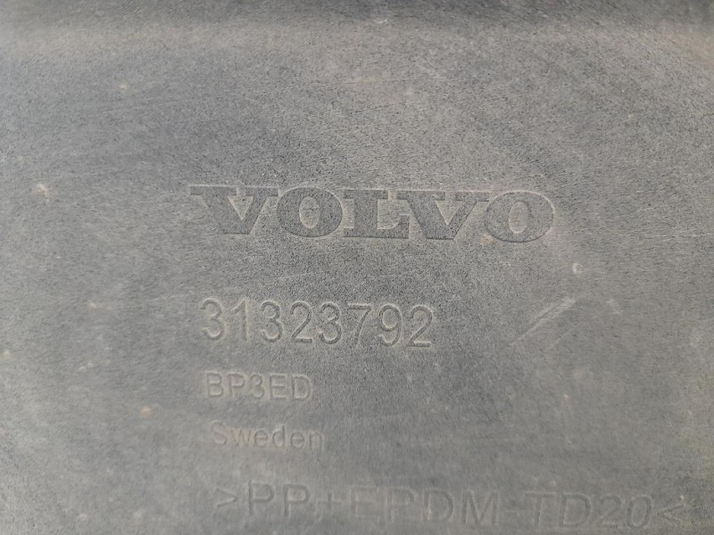 Paraurti POST 31323792 Volvo V70 III 2013