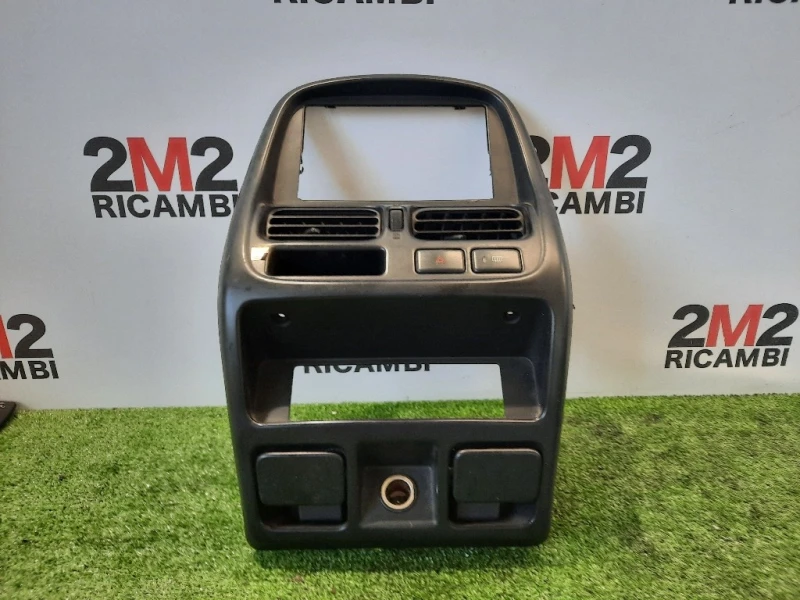 Console Centrale 68260VJ200 Nissan Navara 2005