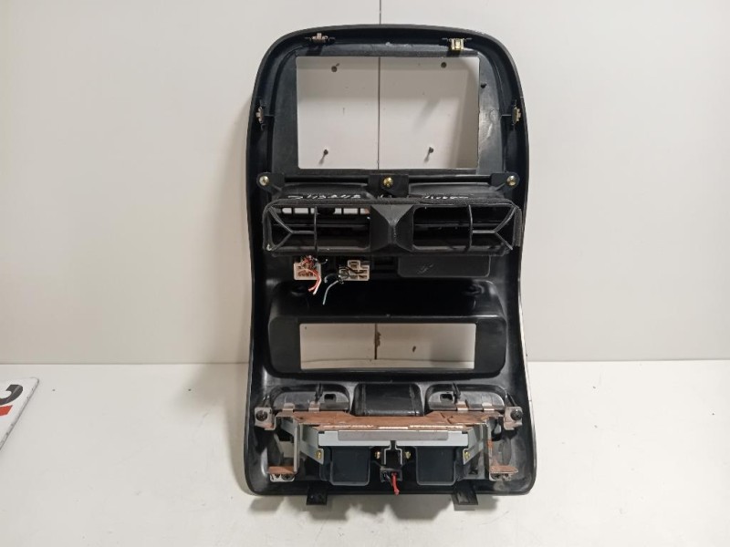 Console Centrale 68260 VJ200 Nissan Navara 2010