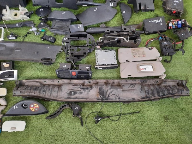 Console Centrale 969100026R Renault Mégane III 2009