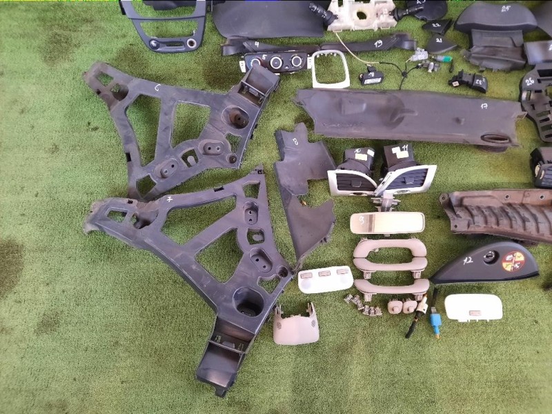 Console Centrale 969100026R Renault Mégane III 2009