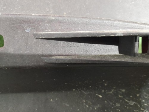 Paraurti POST TESLA 110355600A Tesla Model 3 2017