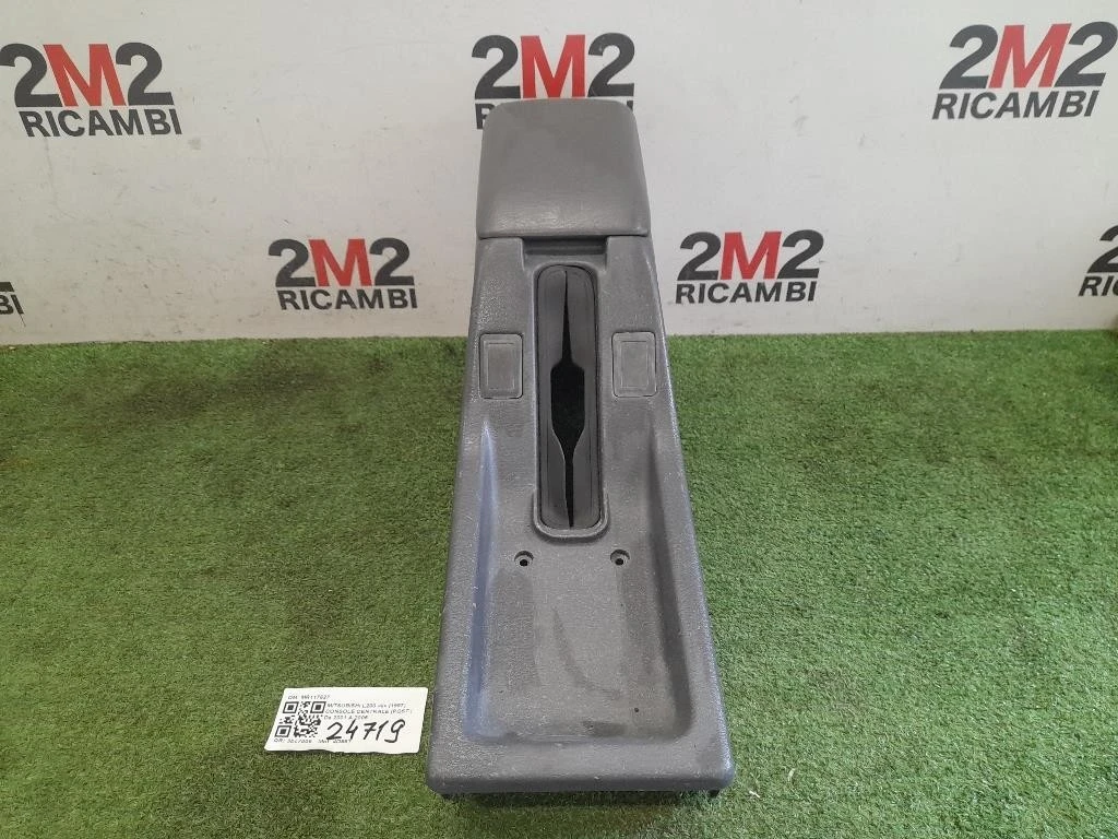 Console Centrale POST MR117627 Mitsubishi L200 II 1997