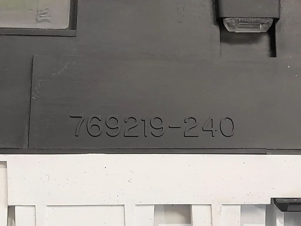 Contachilometri 769219-240 Mitsubishi Pajero III 2000
