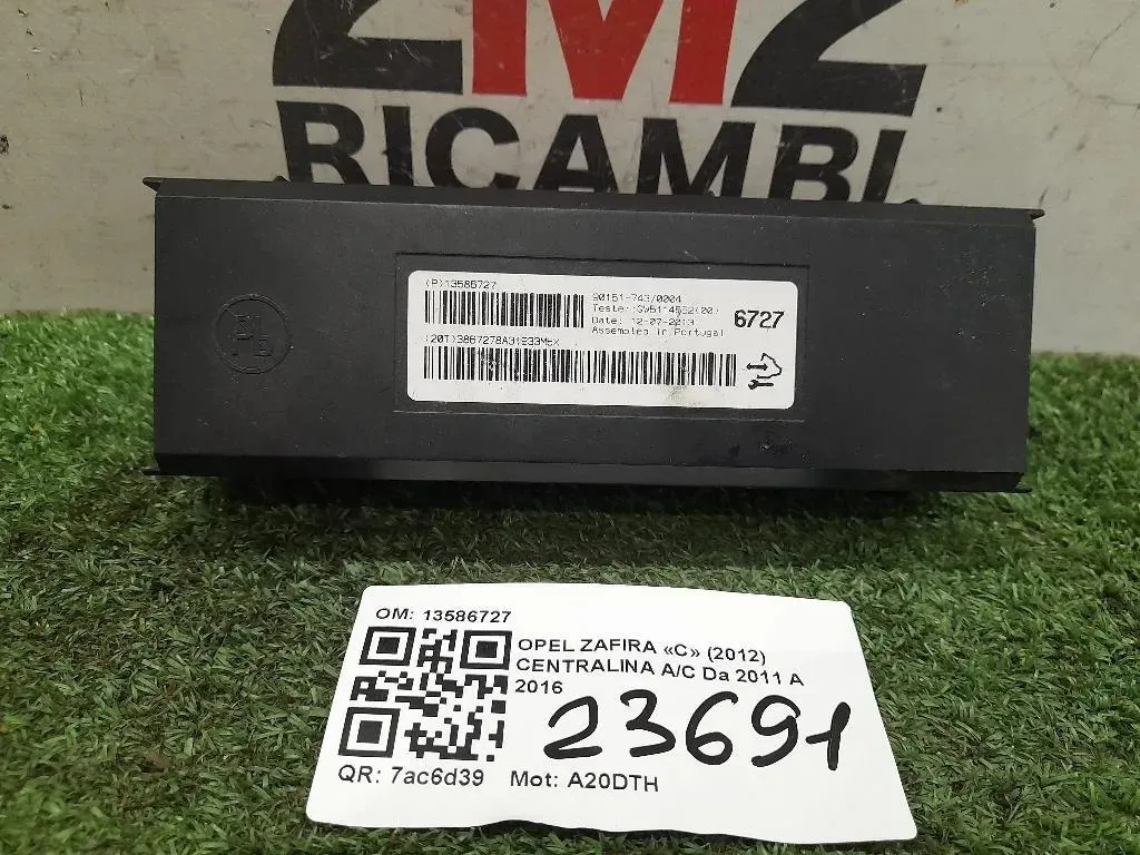Centralina AC 13586727 Opel Zafira C 2012