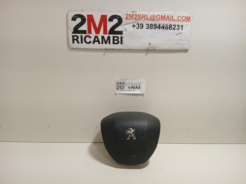 Air-bag Guidatore 8200968359 Opel Vivaro A 2007