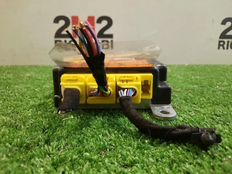 Centralina Air-bag 988204EH0C Nissan Qashqai II 2014