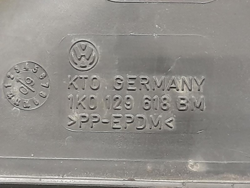 Coperchio Insonorizzante Motore COPERCHIO INSONORIZZANTE MOTORE Audi TT 8J3 2010