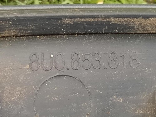 Passaruota POST DX 8U0853818A Audi Q3 8UB 2012