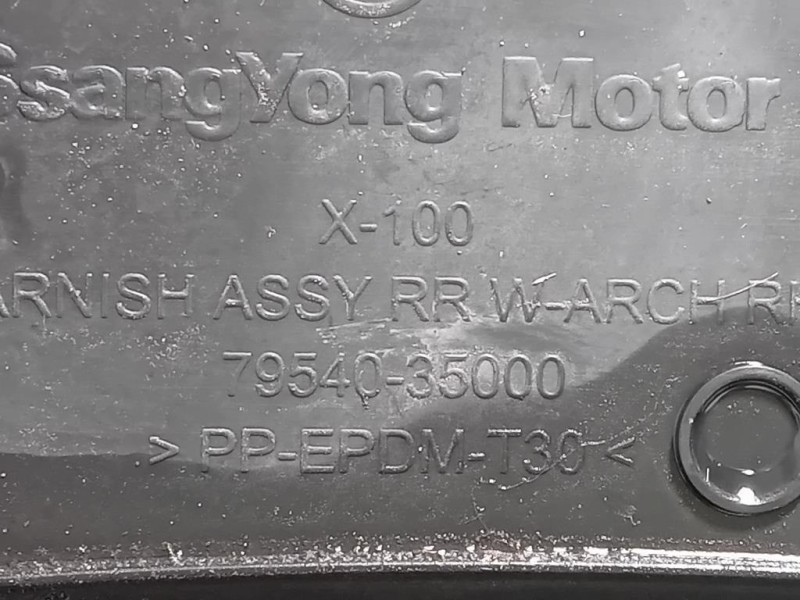 Passaruota POST DX 79540-35000 Ssangyong Tivoli 2015