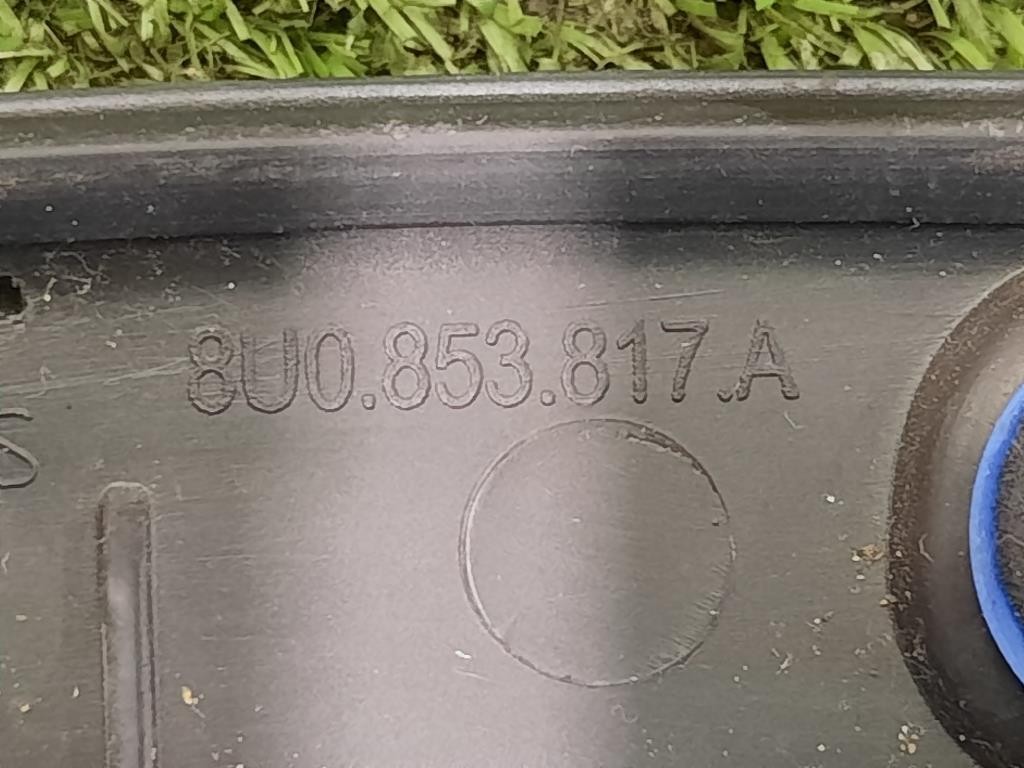 Passaruota POST SX 8U0853817A Audi Q3 8UB 2012