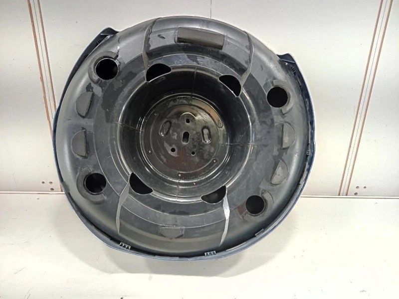 Copertura IN Lamiera Ruota DI Scorta POST 64770-B4010 SOLO PLASTICA INTERNA Daihatsu Terios II 2009