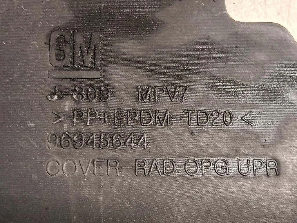 Copertura Interna Griglia Radiatore SUP ANT 96945644 Chevrolet Orlando 2011