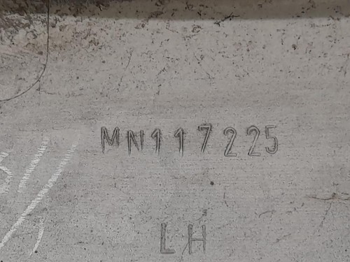 Passaruota POST SX MN117225 Mitsubishi Pajero IV 2007