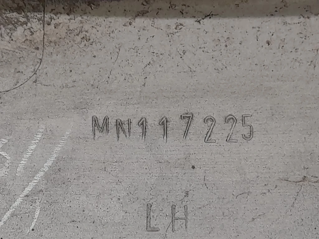 Passaruota POST SX MN117225 Mitsubishi Pajero IV 2007