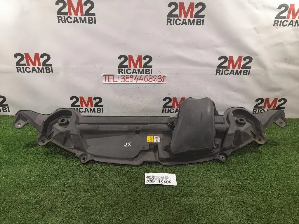 Copertura Interna Griglia Radiatore SUP ANT CX23-8A303-AA Jaguar XF I 2008