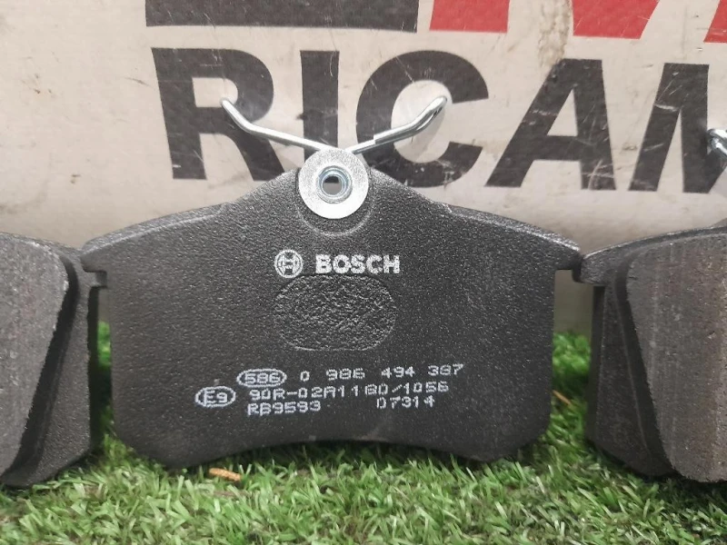 Pastiglie Freni POST BOSCH 0986494387 NUOVO Renault CLIO III 2006