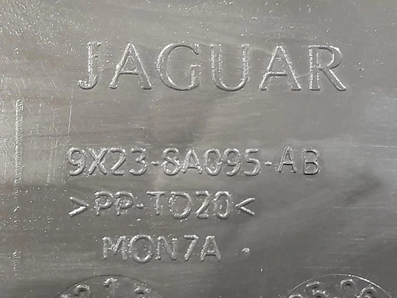 Copertura Interna Griglia Radiatore ANT 9X238A095AB Jaguar XF I 2008