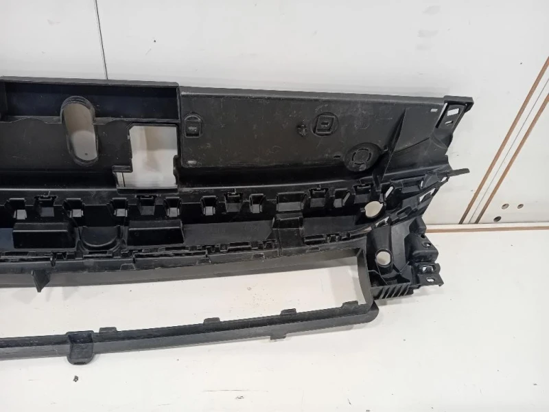 Copertura Interna Griglia Radiatore ANT 9823209780 Peugeot 208 II 2019