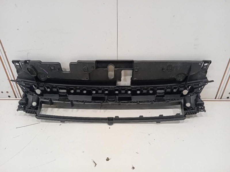Copertura Interna Griglia Radiatore ANT 9823209780 Peugeot 208 II 2019