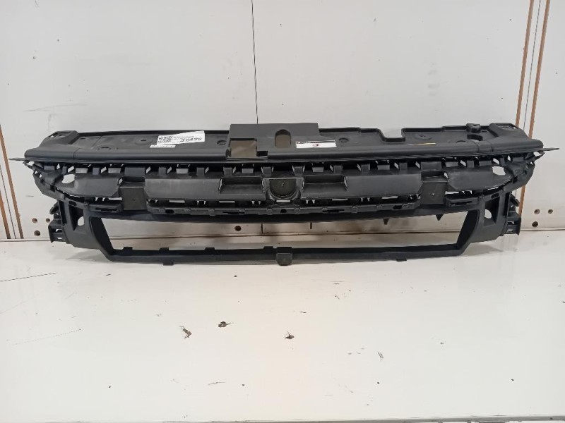 Copertura Interna Griglia Radiatore ANT 9823209780 Peugeot 208 II 2019