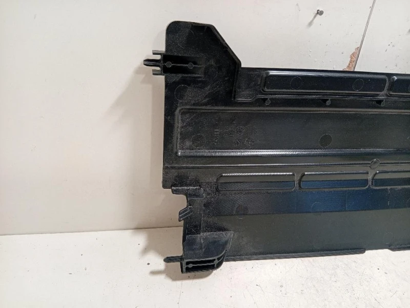 Copertura Interna Griglia Radiatore ANT 88891-0D190 Toyota Yaris IV 2014