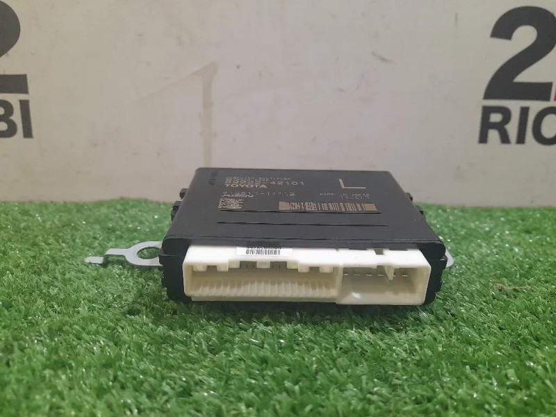 Centralina Apertura Elettrica Portello POST 8922242101 Toyota RAV 4 V 2018