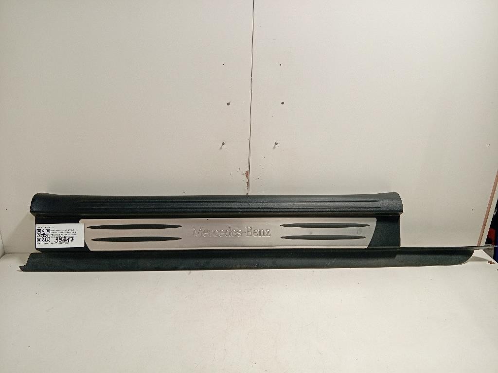 Copertura Pedana Battitacco ANT DX A1716800235 PEDANA BATTITACCO Mercedes Classe SLK R171 2004