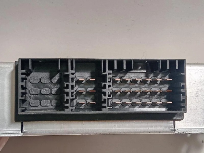 Centralina Cambio 1 137 328 119 2760757029901 CENTRALINA CAMBIO Bmw X3 E83 2004