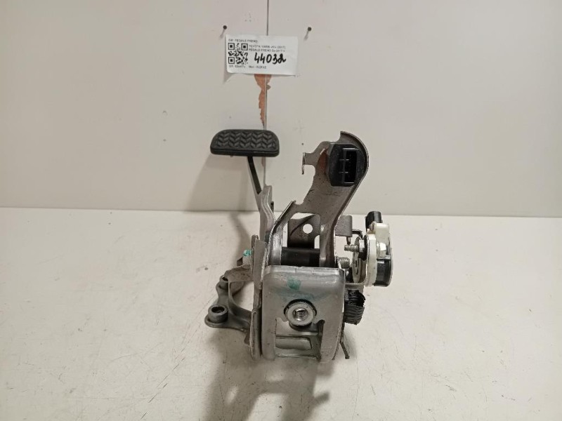 Pedale Freno 471010D470 Toyota Yaris IV 2017