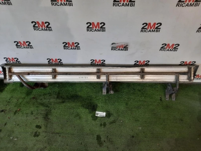 Pedana Battitacco ANT SX Nissan Navara 2000