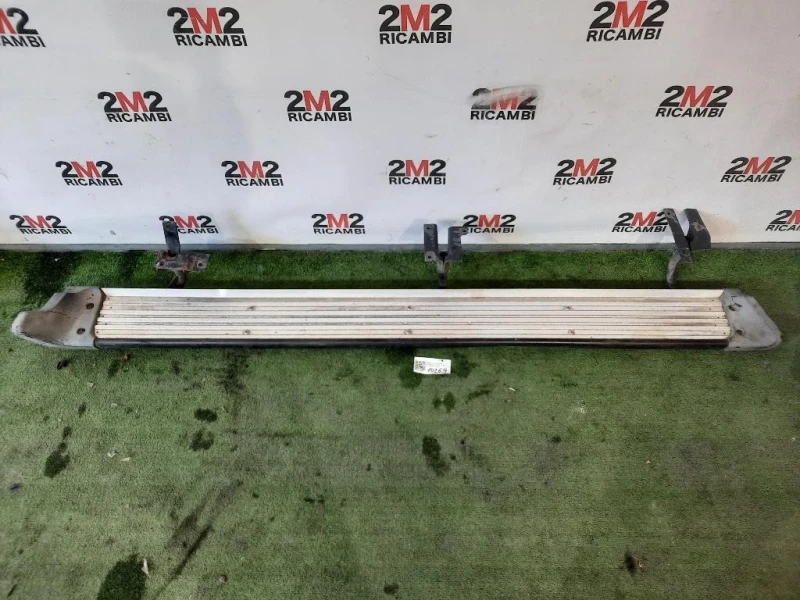 Pedana Battitacco ANT SX Nissan Navara 2000