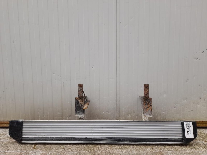 Pedana Battitacco DX Fiat Punto II 2003