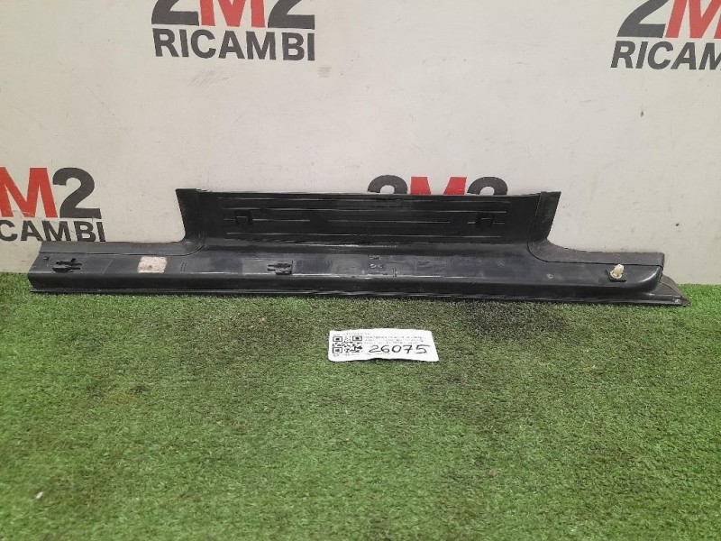 Pedana Battitacco POST DX A2516800235 POST DX Mercedes Classe R W251 2006