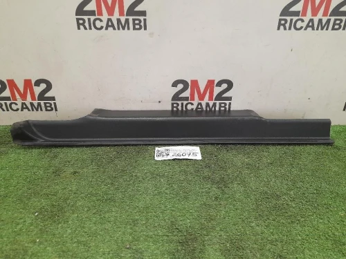 Pedana Battitacco POST DX A2516800235 POST DX Mercedes Classe R W251 2006