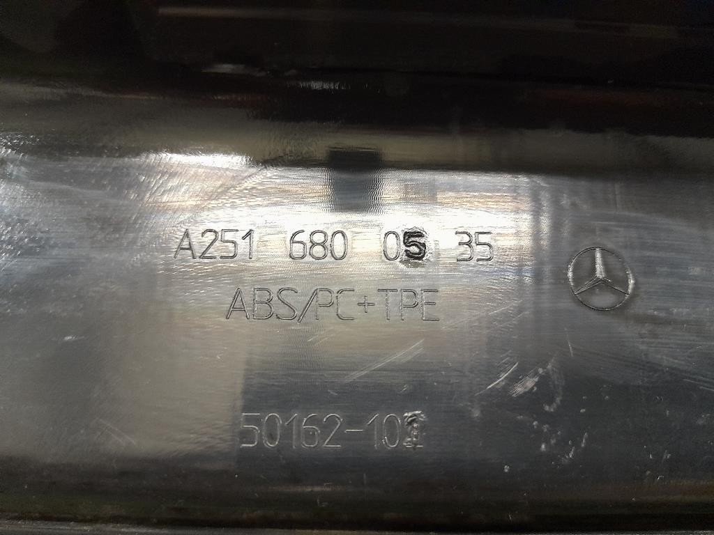 Pedana Battitacco POST SX A2516800535 POST SX Mercedes Classe R W251 2006