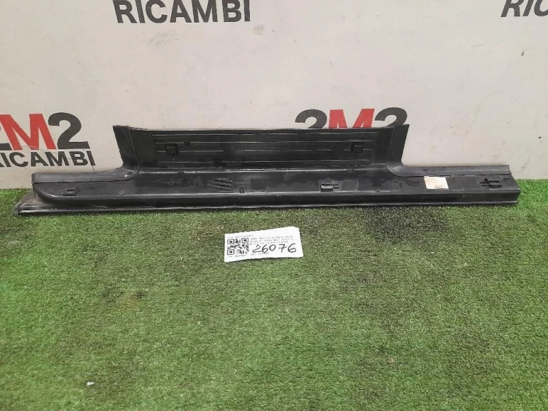 Pedana Battitacco POST SX A2516800535 POST SX Mercedes Classe R W251 2006