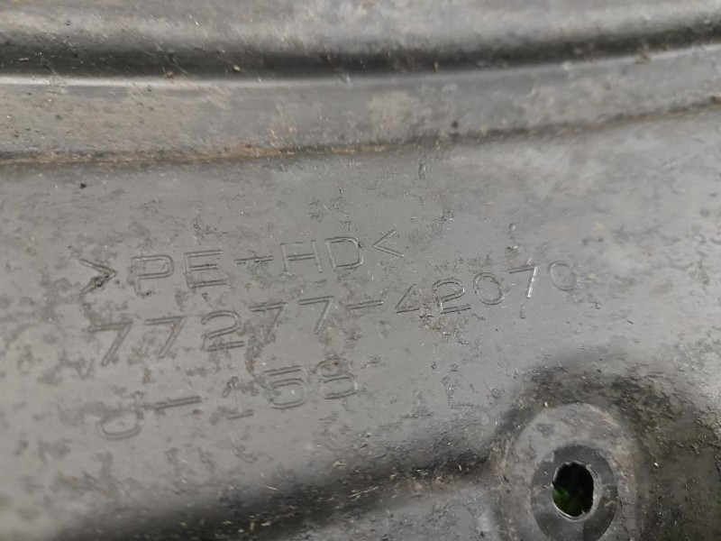 Copertura Serbatoio Carburante 7727742070 COPERTURA Toyota RAV 4 III 2006